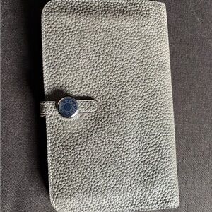 Hermes Pebbled Leather Wallet in taupe NWOT